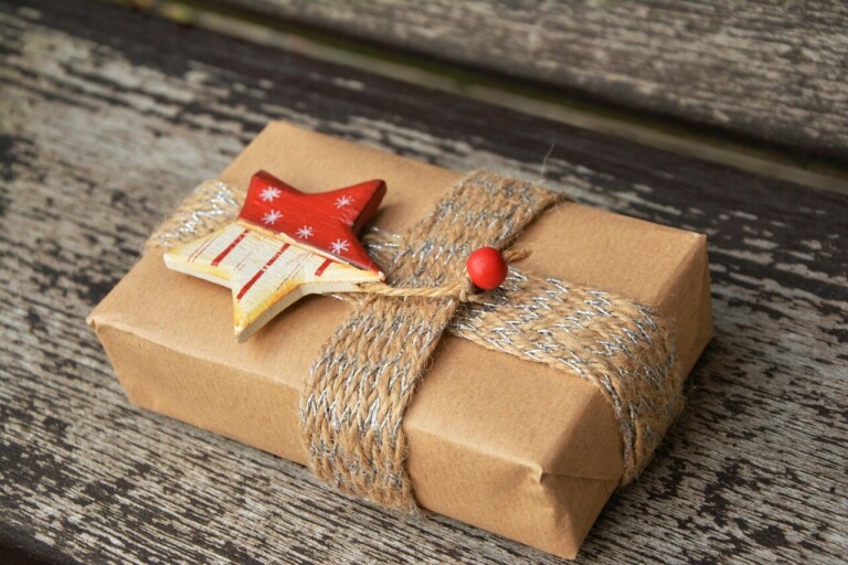 gift, gift package, christmas, packed up, wrapped up, surprise, give away, wrap up, packaging, christmas time, advent season, pleasure, parcel, give a gift, gift, gift, give away, packaging, parcel, parcel, parcel, parcel, parcel